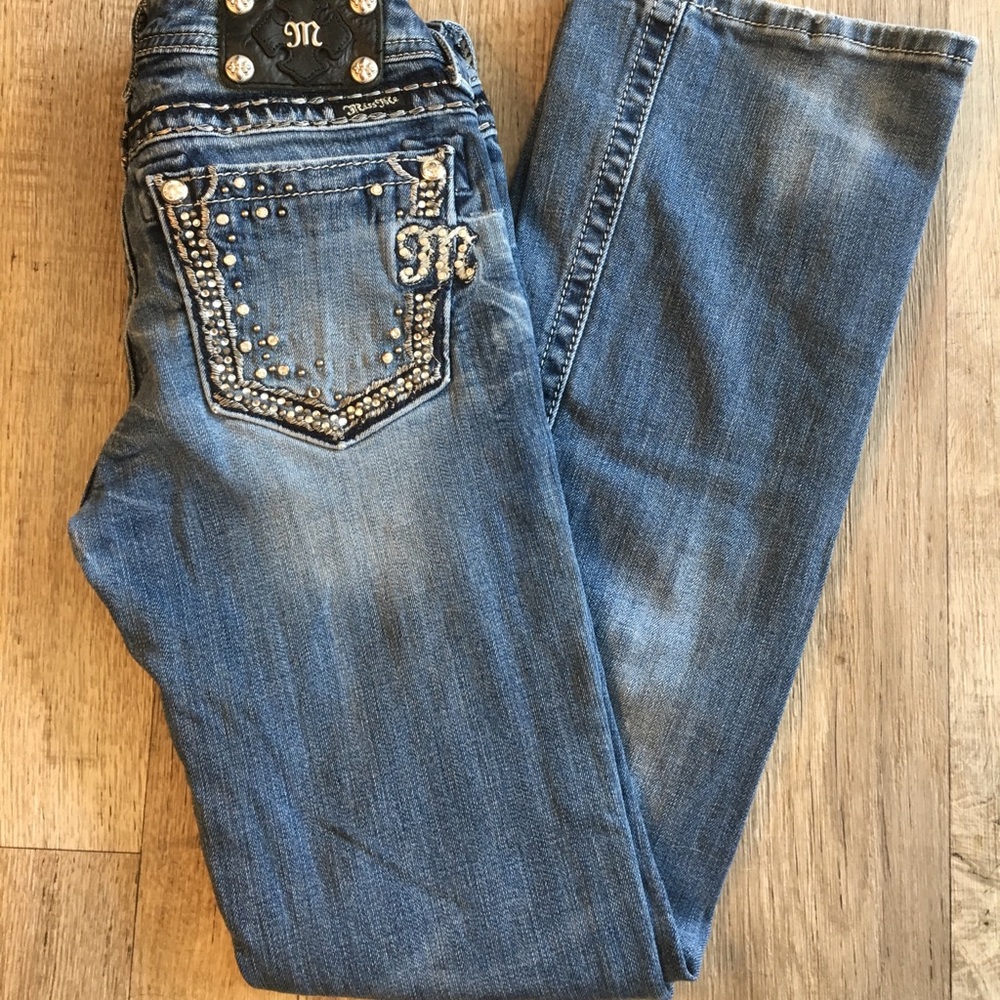 Miss me jeans with jewels on back pockets 28.